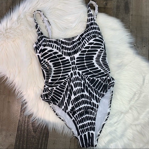 NWT Bar III Kaleidoscope One Piece Swimsuit Small - Picture 1 of 11